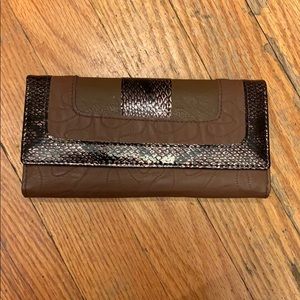 EM Leather Women’s Wallet